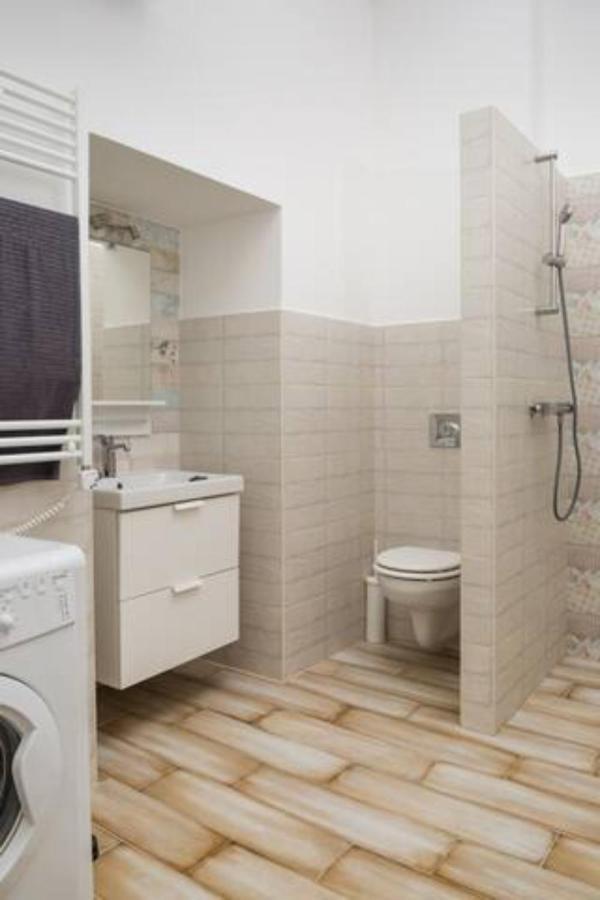 Hi-Bp Design Home Apartments In The Heart Of Будапеща Екстериор снимка
