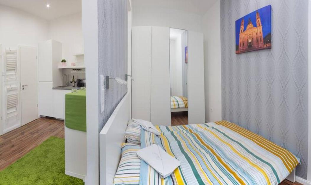 Hi-Bp Design Home Apartments In The Heart Of Будапеща Екстериор снимка