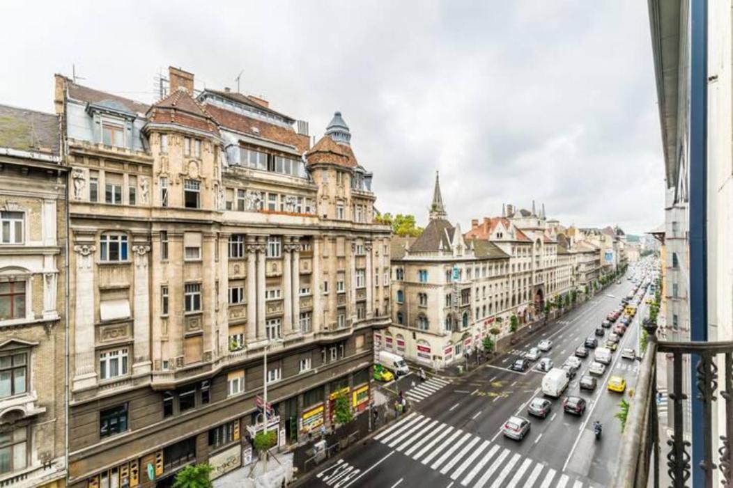 Hi-Bp Design Home Apartments In The Heart Of Будапеща Екстериор снимка