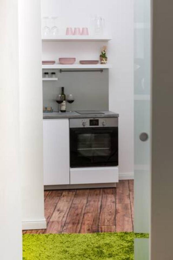 Hi-Bp Design Home Apartments In The Heart Of Будапеща Екстериор снимка